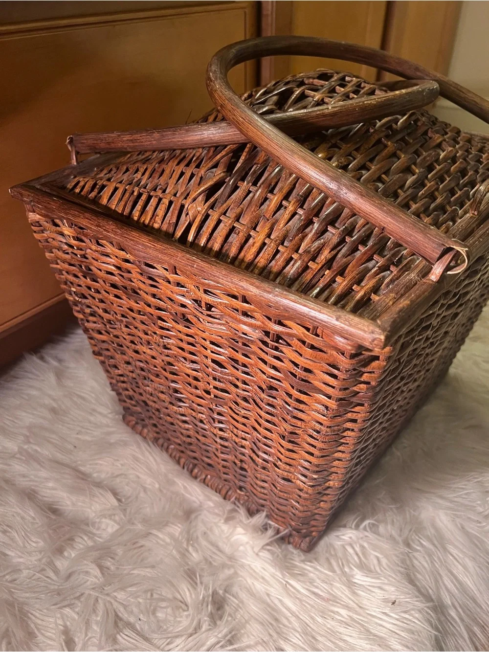 Vintage Large Hand Woven Storage Basket with Lid & Handles Home Decor